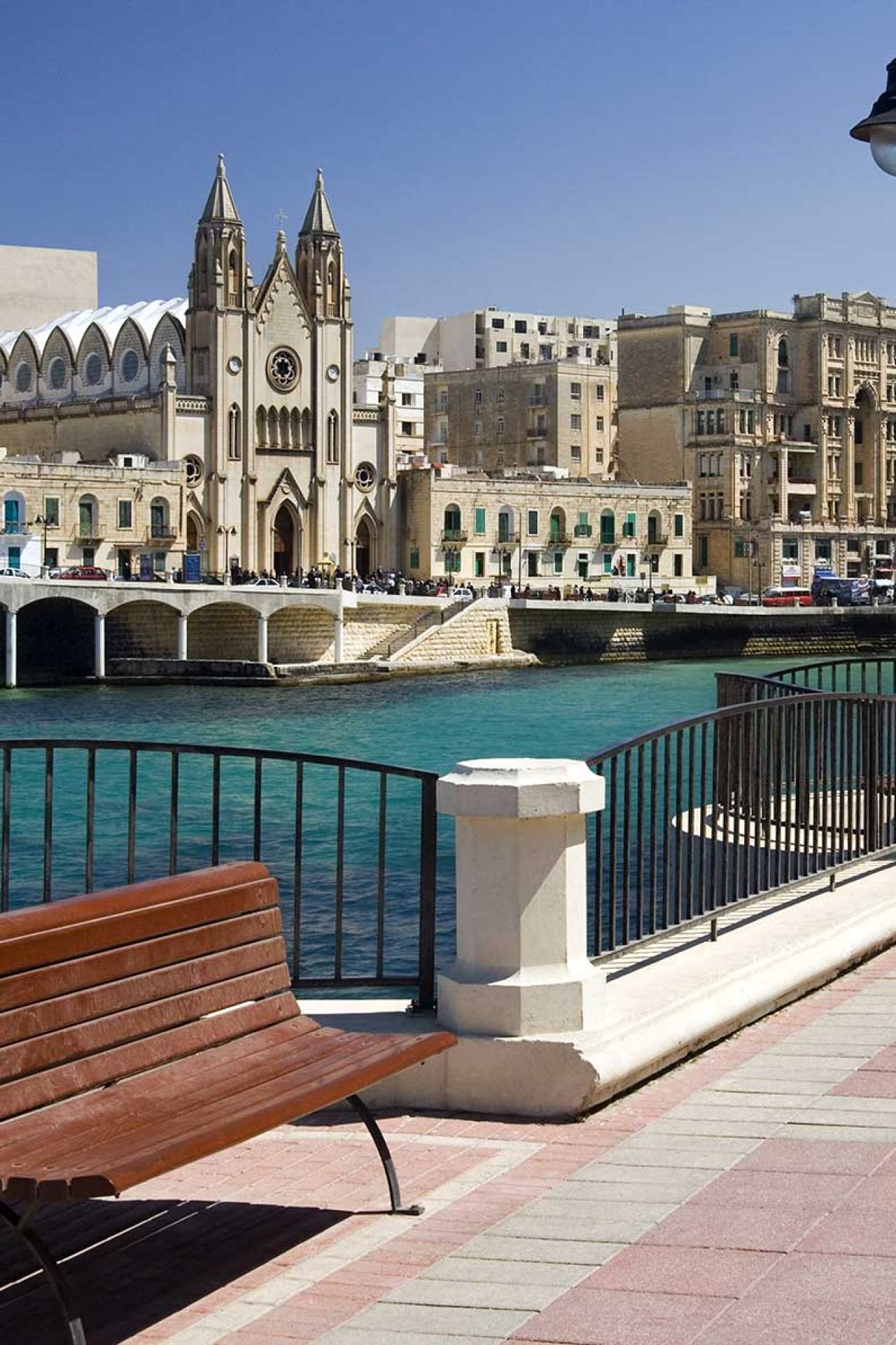 balluta-bay-sliema-malta-2025-04-01-22-26-10-utc